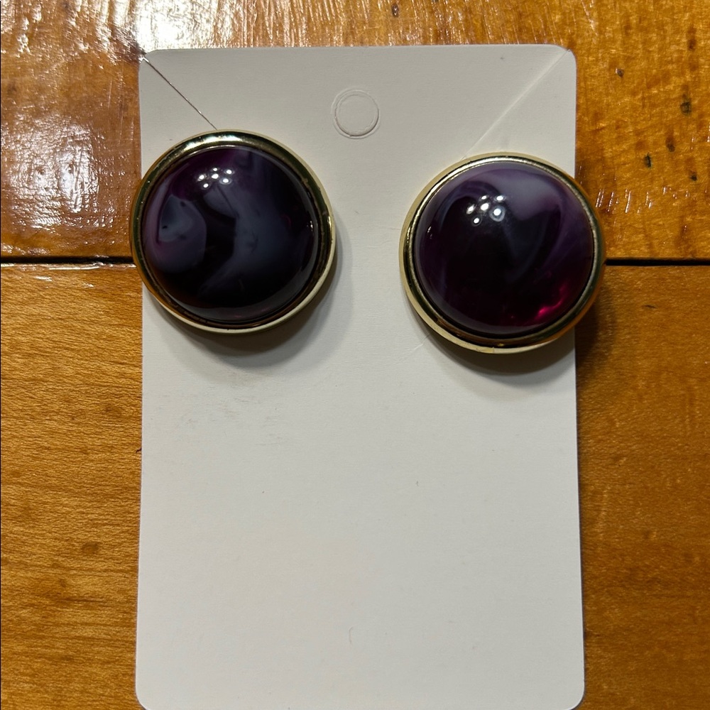 Vintage Purple Cabochon Gold Tone Stud Earrings